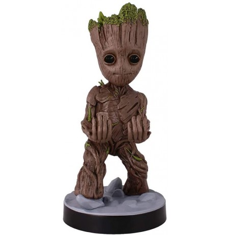 Toddler Groot cable guy stovas